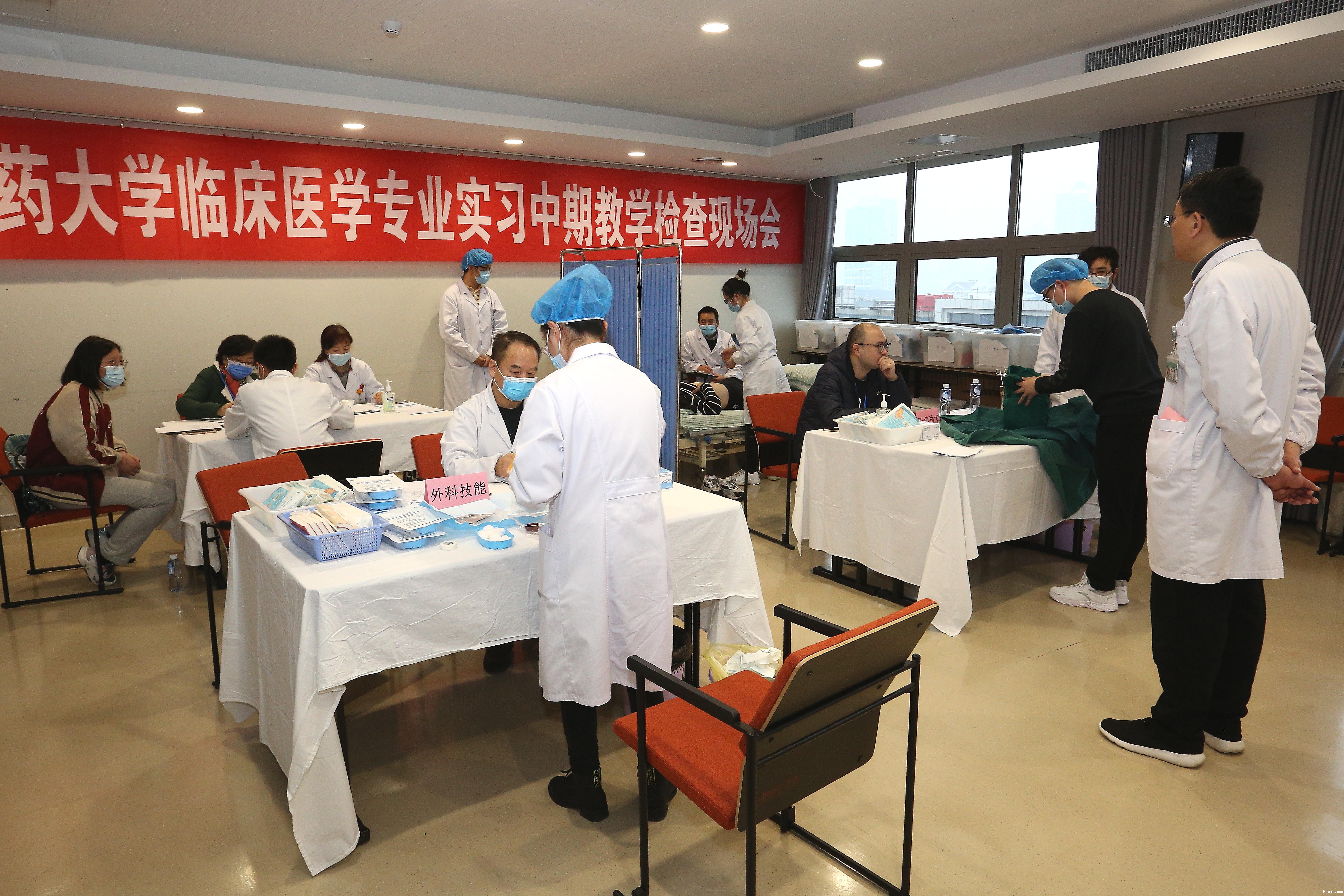 1607580316145548.jpg 图3 技能考核现场.JPG