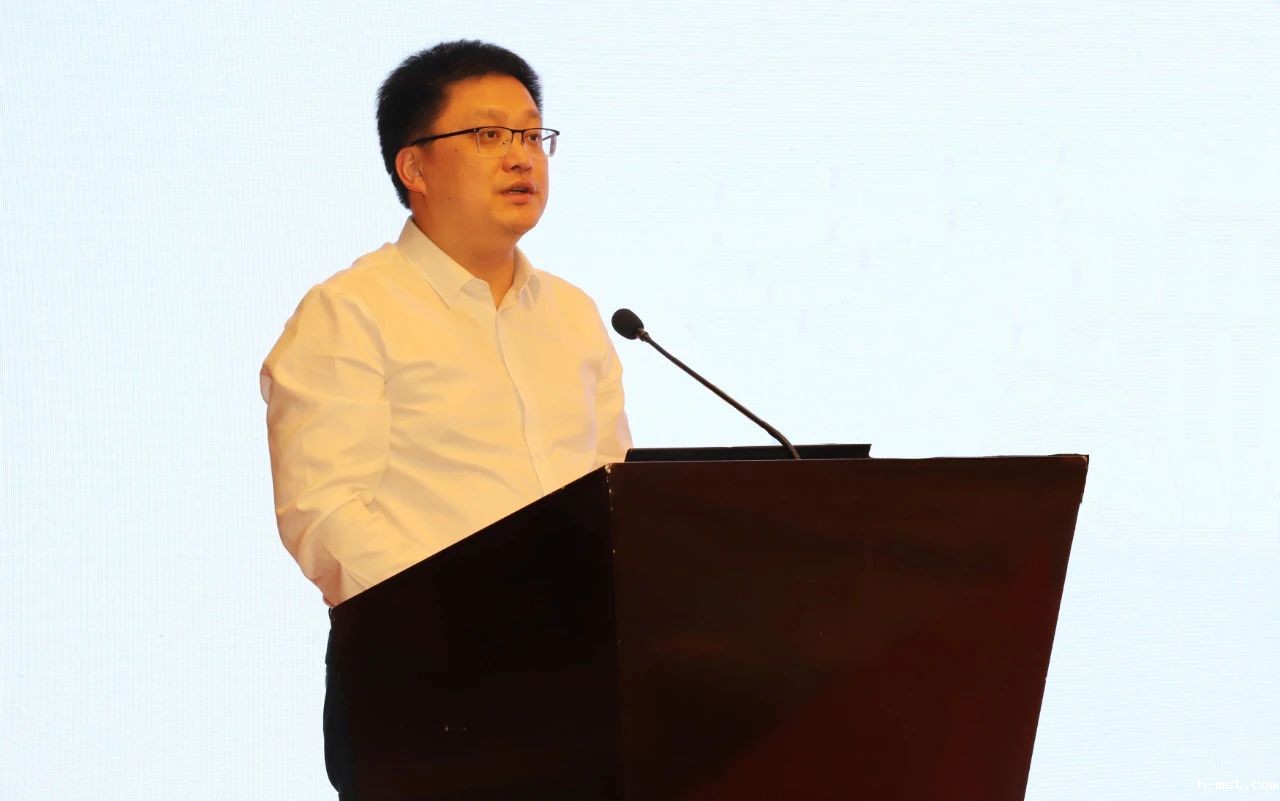 1729060923198314.jpg 1729060923198314.jpg