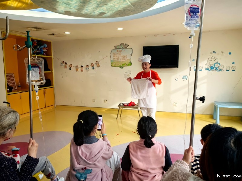 1761865010722252.jpg 杂技1.jpg